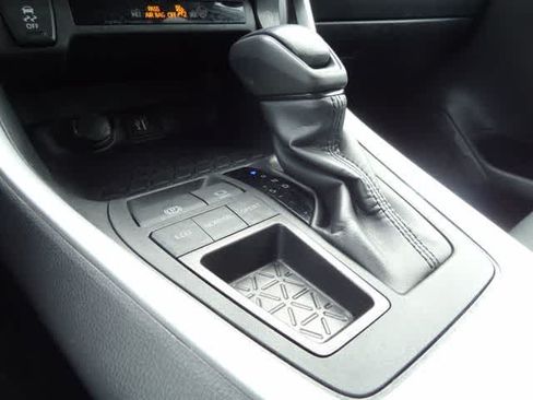 Used 2024 Toyota RAV4 XLE FWD image 29