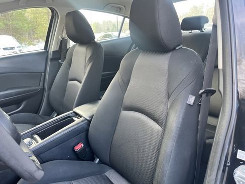 Used 2018 MAZDA MAZDA3 Sport image 5