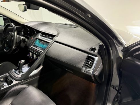 Used 2018 Jaguar E-PACE S AWD/4WD image 36