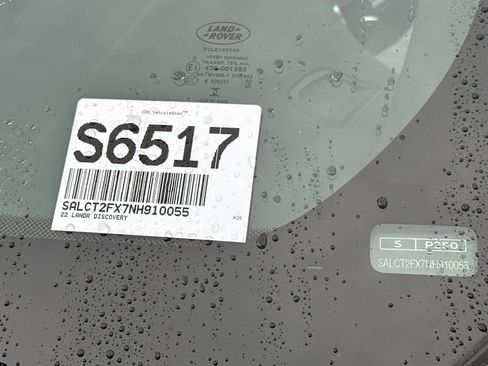 Used 2022 Land Rover Discovery Sport S R-Dynamic image 30