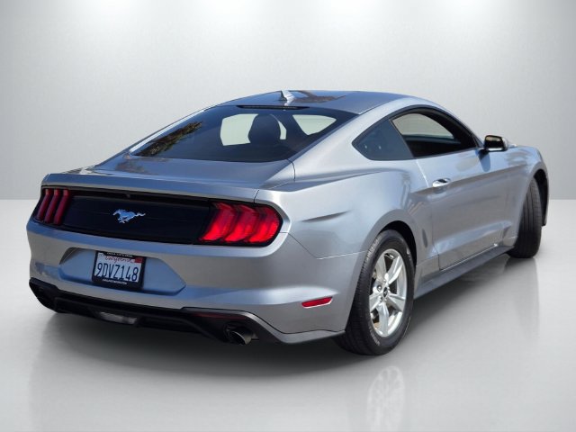 Used 2022 Ford Mustang Coupe RWD image 4