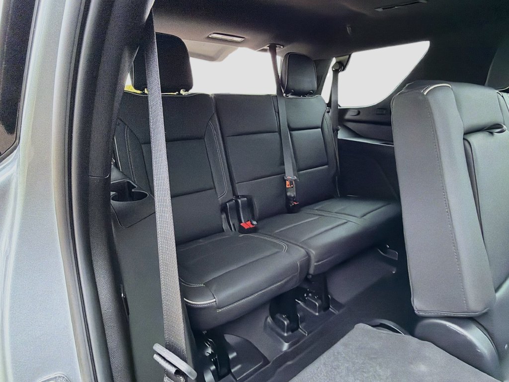 Used 2023 GMC Yukon SLT w/ SLT Premium Package AWD/4WD image 31