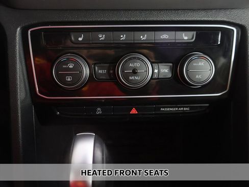 Used 2023 Volkswagen Atlas SE image 5