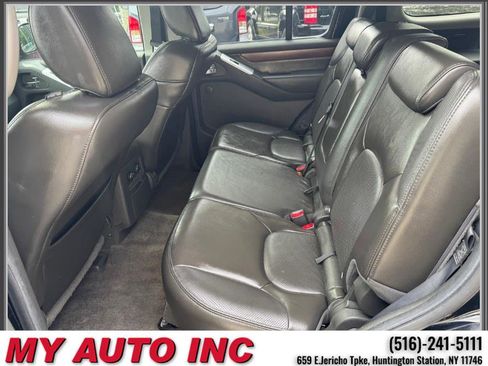 Used 2010 Nissan Pathfinder LE w/ Navigation Pkg image 36