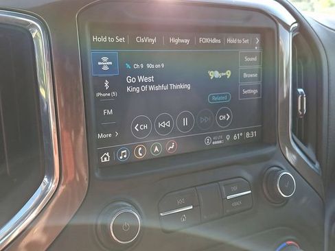 Used 2021 Chevrolet Silverado 1500 High Country AWD/4WD image 18