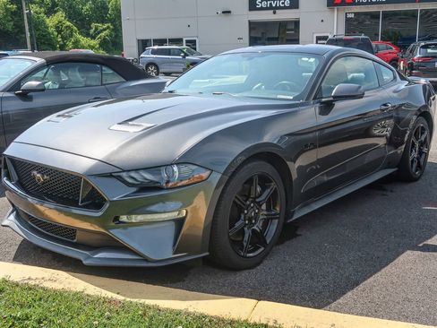 Used 2019 Ford Mustang GT Premium w/ Black Accent Package RWD image 3
