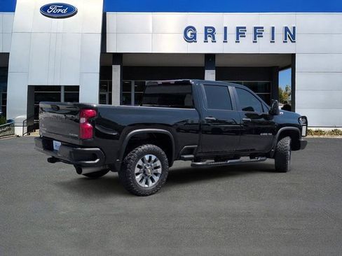 Used 2025 Chevrolet Silverado 2500 Custom w/ Custom Value Package AWD/4WD image 4