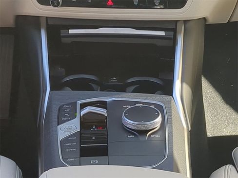 New 2026 BMW 330i 330i w/ Convenience Package image 18