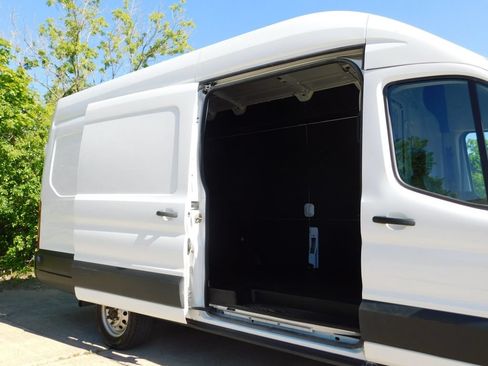 Used 2024 Ford Transit 250 148 High Roof Extended AWD w/ Load Area Protection Package image 15