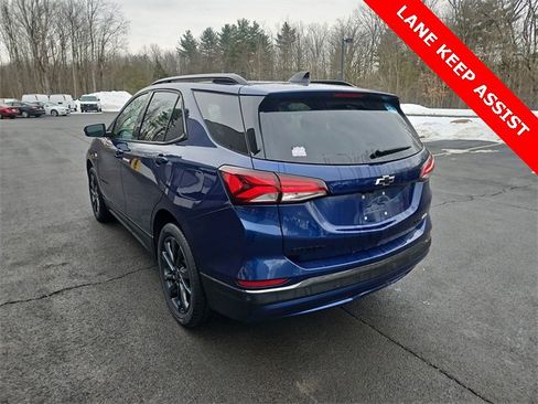 Used 2023 Chevrolet Equinox RS image 3