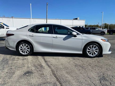 Used 2024 Toyota Camry LE image 8