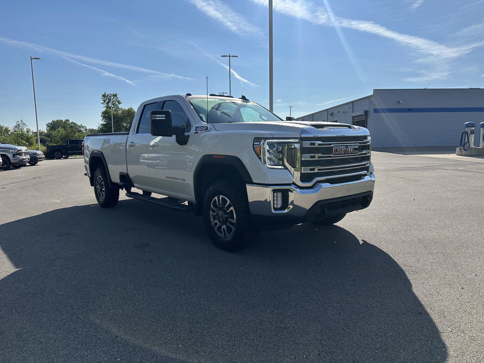 Used 2022 GMC Sierra 2500 SLE w/ SLE Convenience Package AWD/4WD image 5