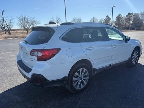 Used 2018 Subaru Outback 3.6R Touring image 5