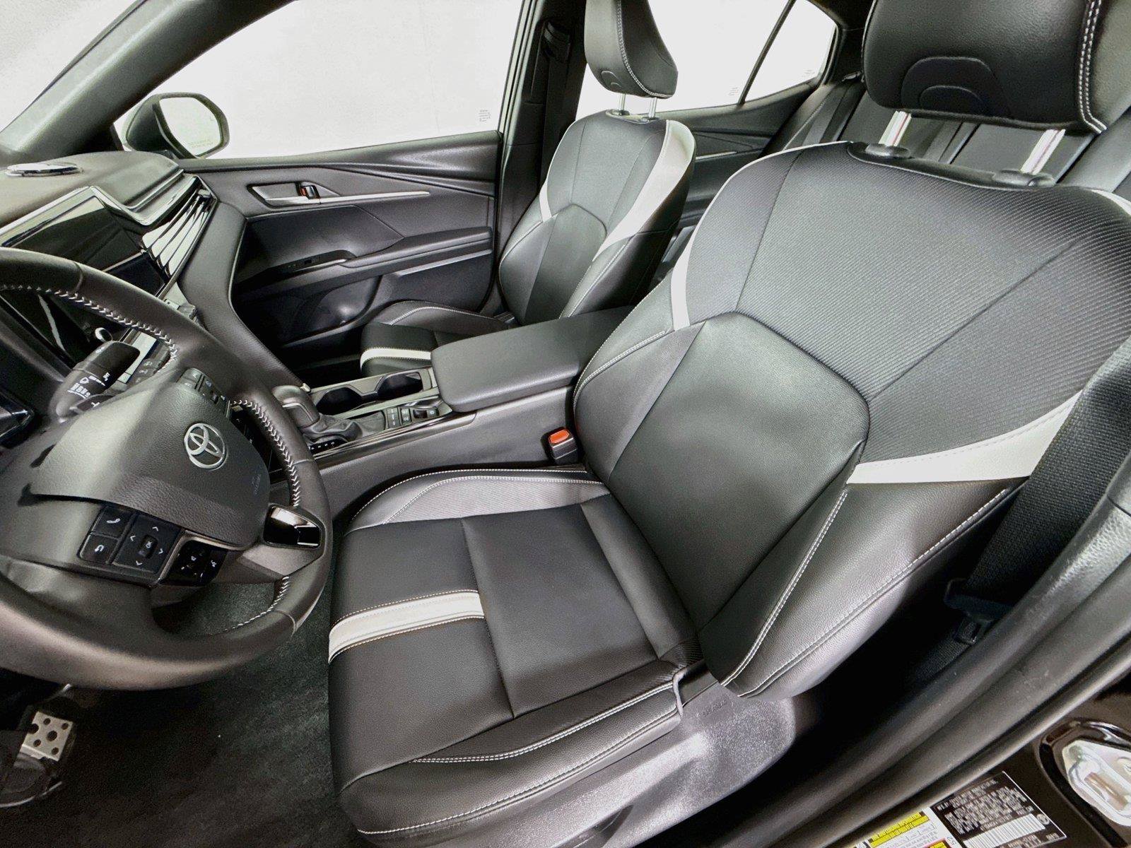 Used 2026 Toyota Camry SE FWD image 11
