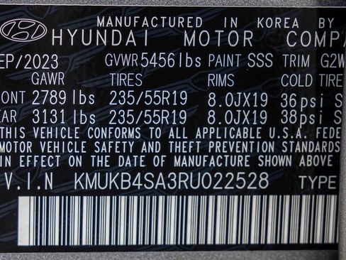 Used 2024 Genesis GV60 RWD image 34