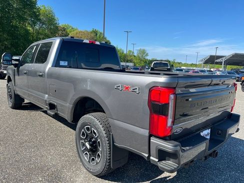 New 2025 Ford F350 Platinum image 35