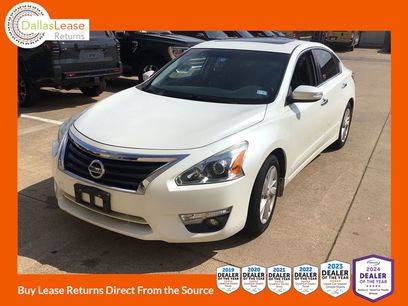 Used 2015 Nissan Altima 2.5 SV w/ Convenience Package