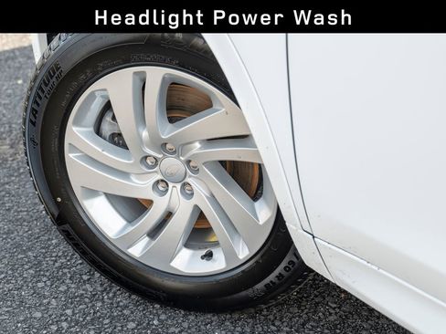 Certified 2025 Land Rover Discovery Sport S image 7