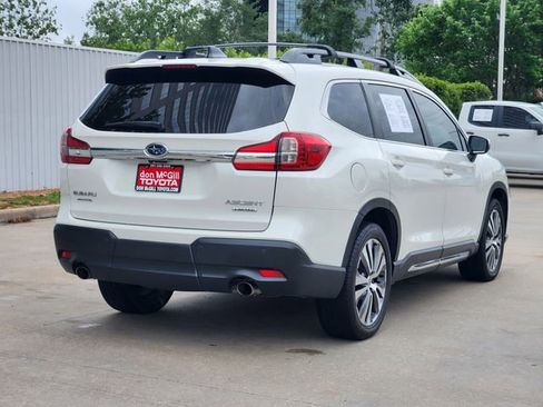 Used 2022 Subaru Ascent Limited w/ Technology Package AWD/4WD image 5
