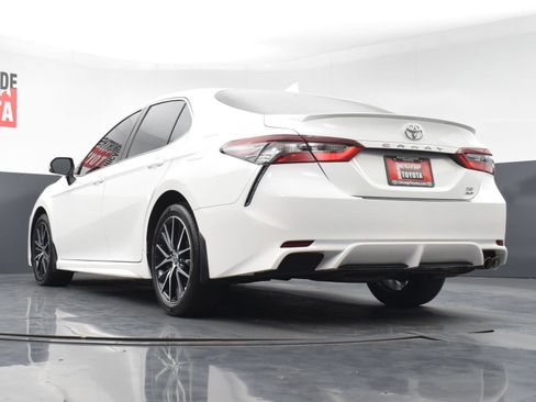 Used 2024 Toyota Camry SE w/ Cold Weather Package AWD/4WD image 28