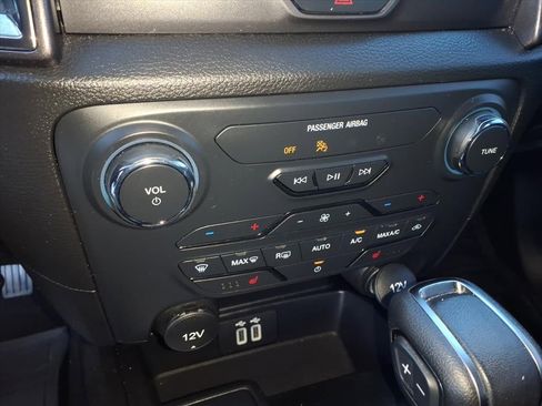 Used 2023 Ford Ranger Lariat w/ Technology Package image 13