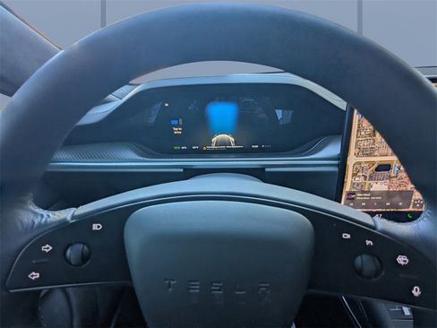 Used 2024 Tesla Model S Plaid image 32