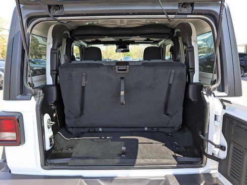 Used 2024 Jeep Wrangler Sport AWD/4WD image 37