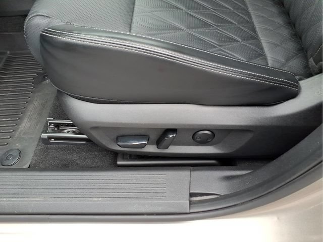 Used 2025 Nissan Rogue Platinum w/ Platinum Premium Package AWD/4WD image 20