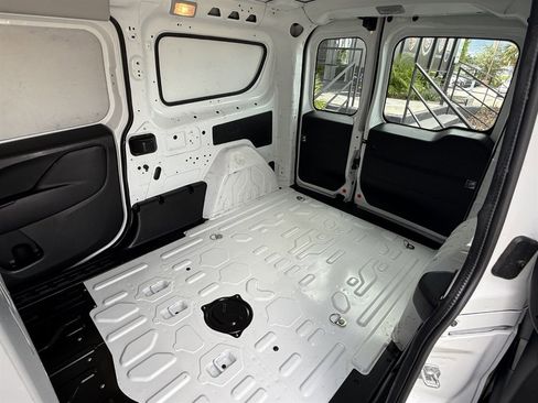 Used 2019 RAM ProMaster City Tradesman image 17