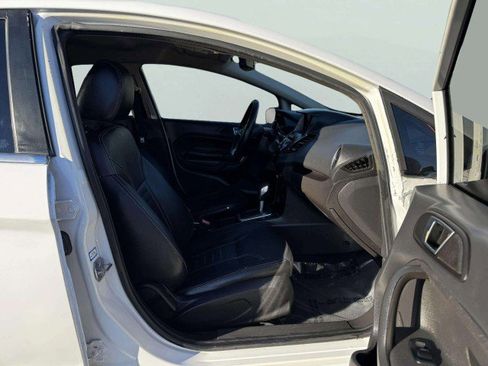 Used 2014 Ford Fiesta Titanium image 42