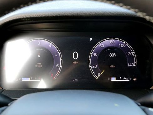 New 2025 Jeep Grand Cherokee L Laredo image 12