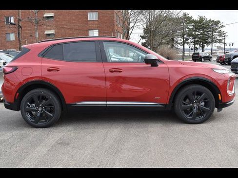 New 2025 Buick Envision Sport Touring image 4