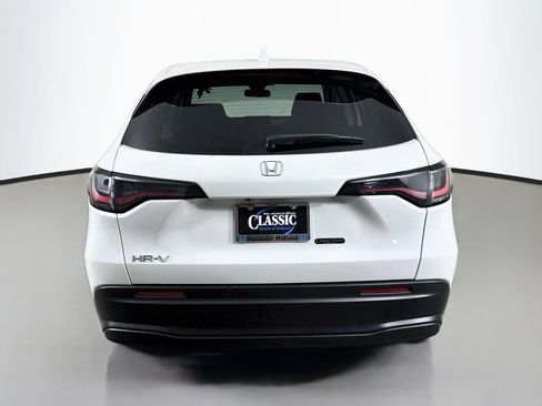 Certified 2027 Honda HR-V LX image 6