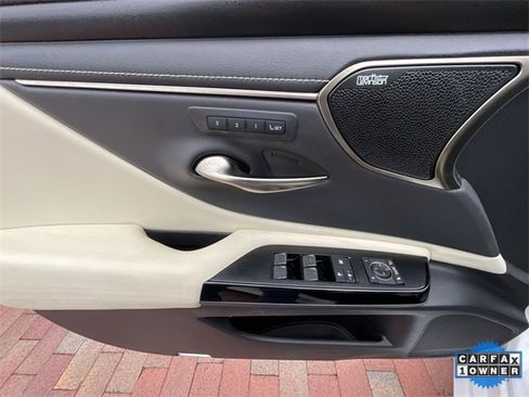 Used 2022 Lexus ES 350 Ultra Luxury image 11