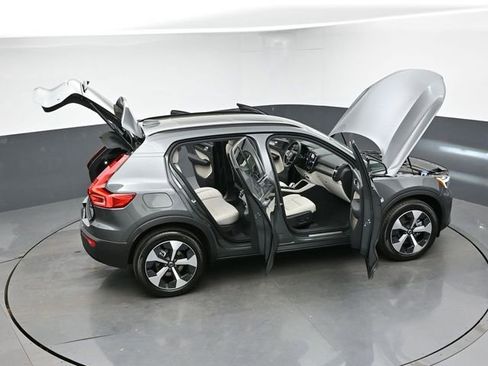 New 2026 Volvo XC40 B5 Plus w/ Protection Package Premier image 48