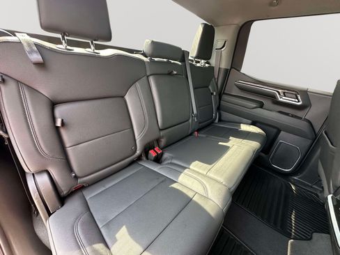 Used 2023 Chevrolet Silverado 1500 LTZ AWD/4WD image 28