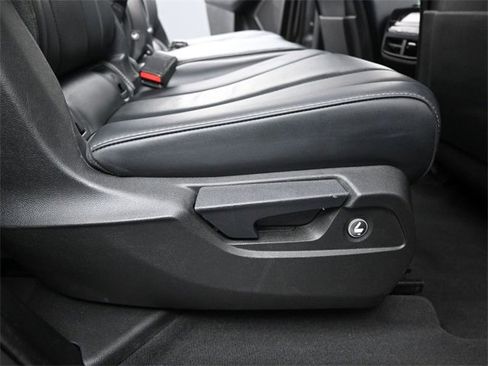 Used 2022 Acura MDX SH-AWD w/ Technology Package image 16