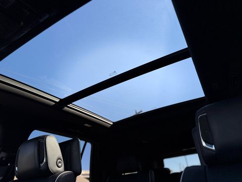 Used 2021 Cadillac Escalade Sport image 22