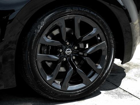 Used 2015 Nissan 370Z Touring RWD image 46