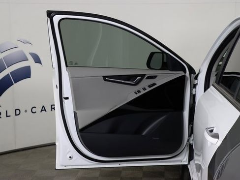 Used 2023 Kia Niro Wave image 16