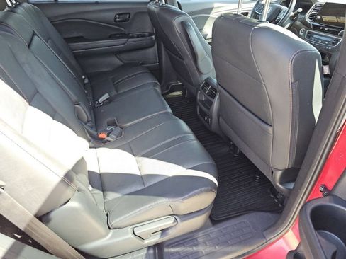 Used 2023 Honda Passport TrailSport image 5
