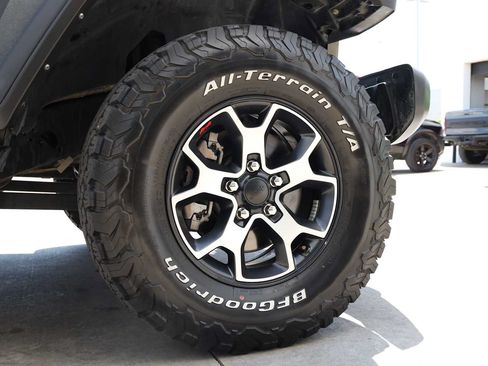 Used 2021 Jeep Wrangler Unlimited Rubicon w/ Safety Group AWD/4WD image 63