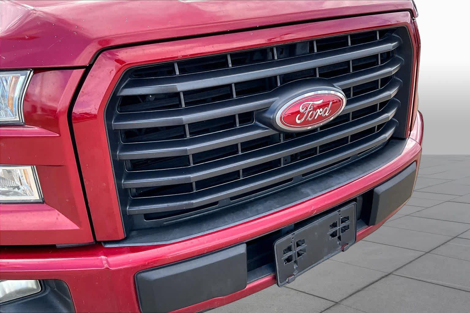 Used 2017 Ford F150 XLT w/ Equipment Group 302A Luxury RWD image 29