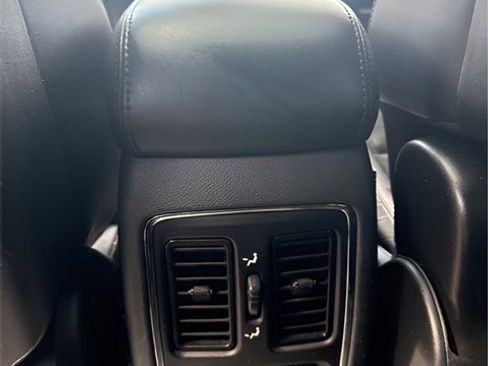 Used 2015 Jeep Grand Cherokee Altitude image 21