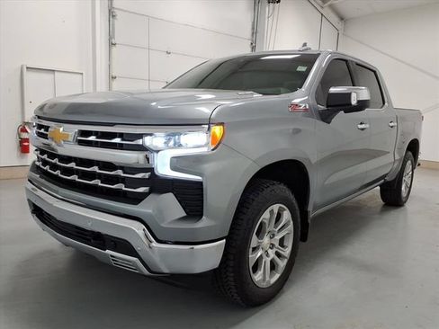 Used 2025 Chevrolet Silverado 1500 LTZ AWD/4WD image 7