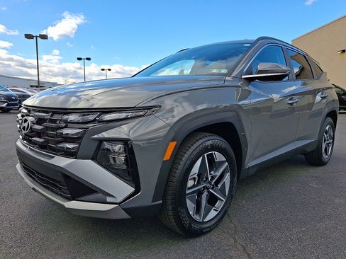 Certified 2025 Hyundai Tucson SEL image 3