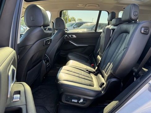 Used 2020 BMW X7 xDrive40i w/ Cold Weather Package image 22