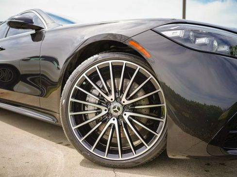 Certified 2022 Mercedes-Benz S 500 4MATIC image 3