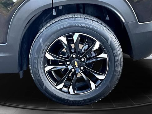 Used 2023 Chevrolet TrailBlazer LT w/ Convenience Package FWD image 36