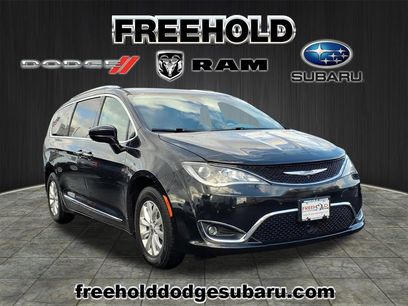 Used 2019 Chrysler Pacifica Touring-L w/ Advanced Safetytec Group